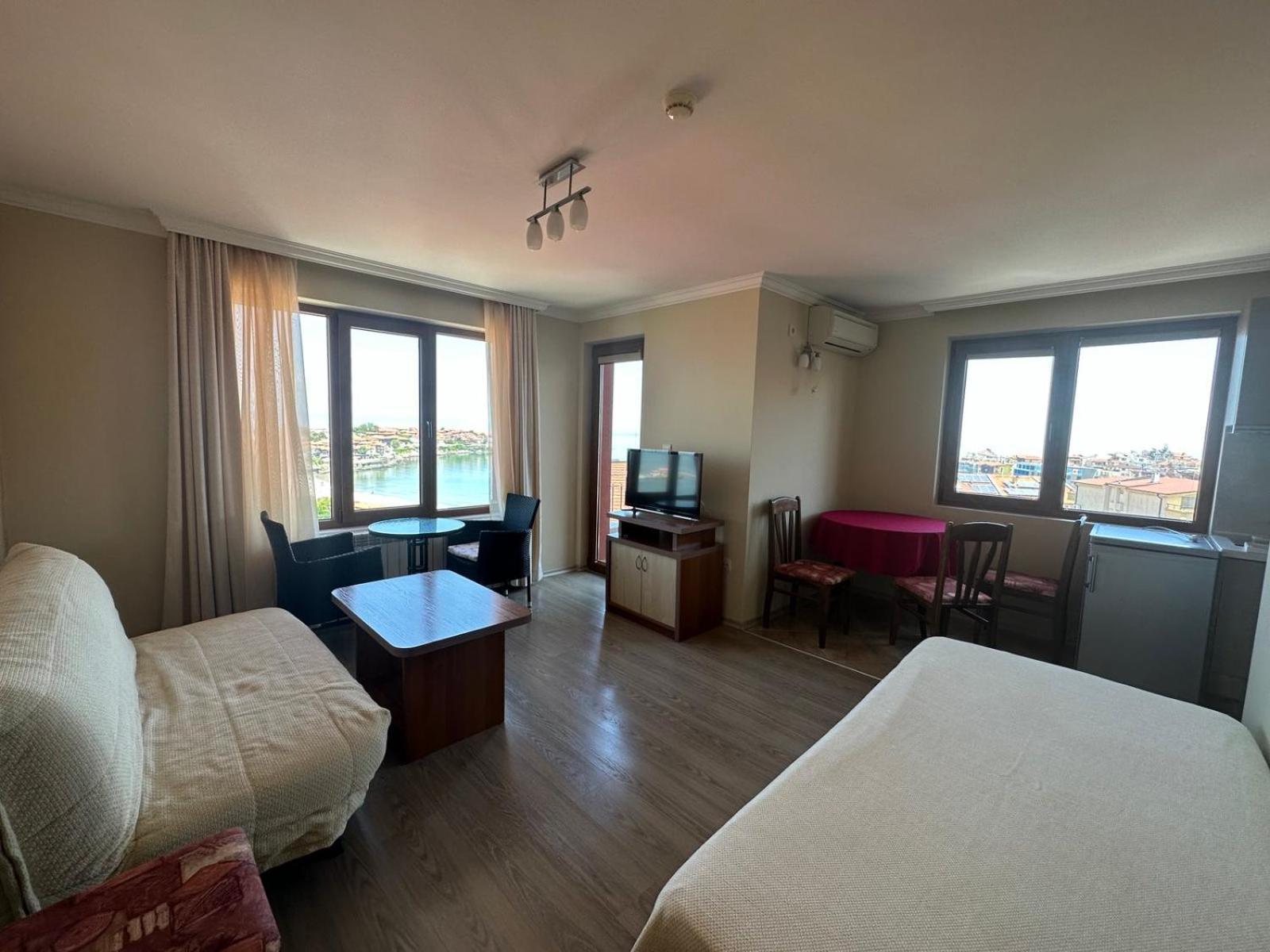 Family Hotel Radiana Sozopol Exterior photo